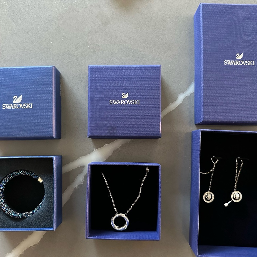 Swarovski Crystal Jewelry Set